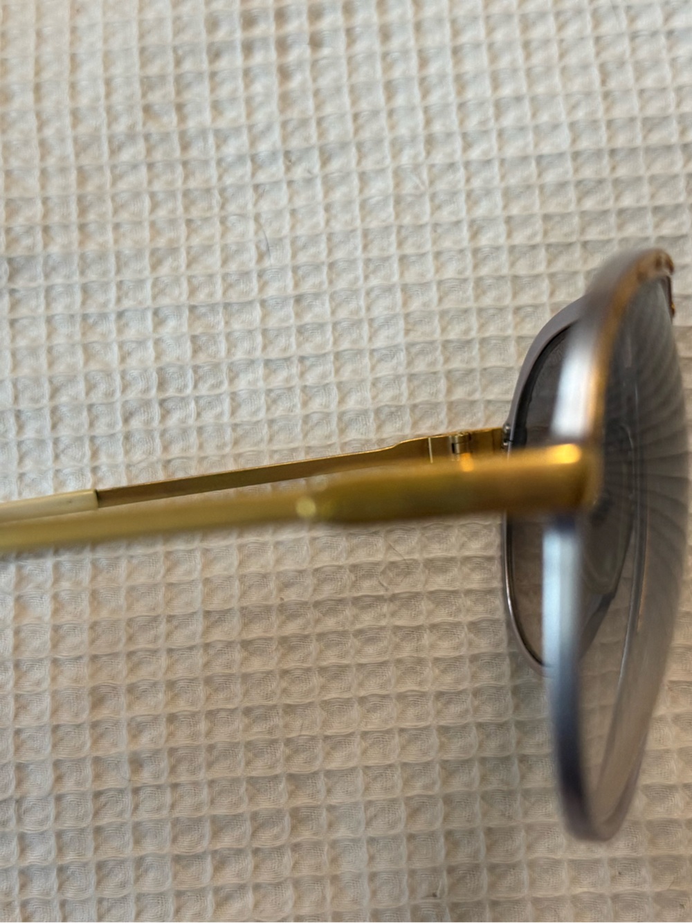 Vintage Alpina men’s Gold Rivet Aviator Sunglasses with Gradient Gray Lenses - Picture 5 of 10
